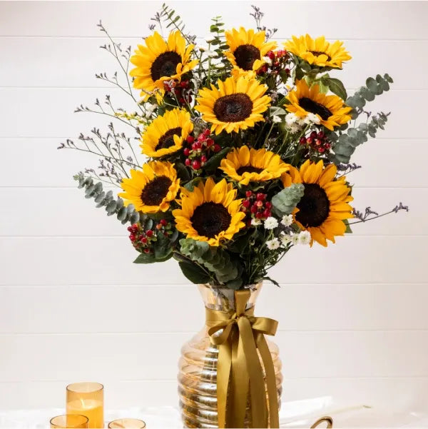 10 sunflower with red berry in golden glass vase front view 2