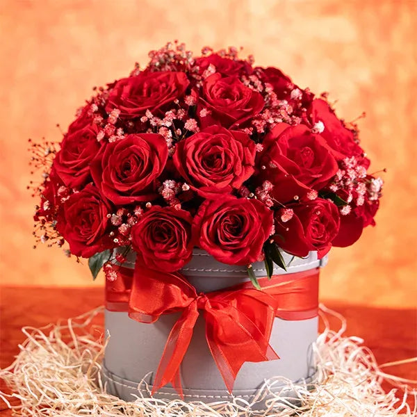 The Graceful Gift: 30 Scarlet Roses Boxed