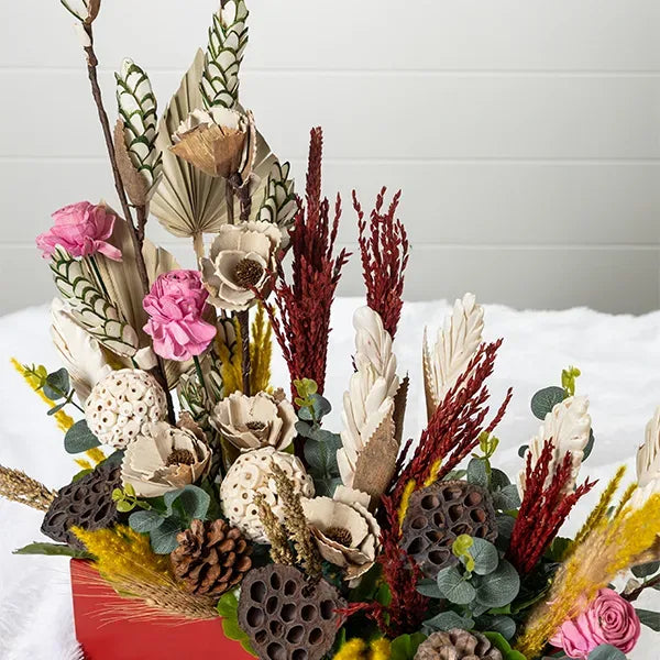 dry flowers arrangement perpetual natural elegance front view