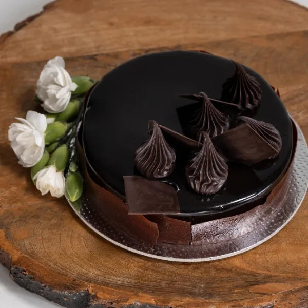 chocolate truffle half kg cake top view
