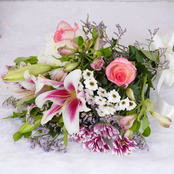 petal symphony mix flower subscription closeup view