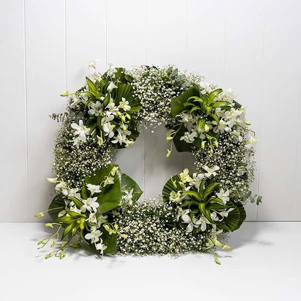 the evergreen charm wreath front view 2